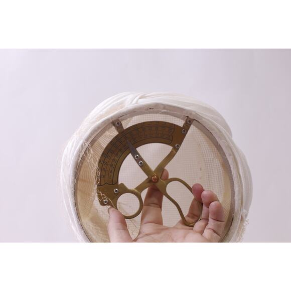 White, Fascinator, Fancy Hat with Veil, Elegant, Evening, ~ 251124-WH 861 - Picture 4 of 4